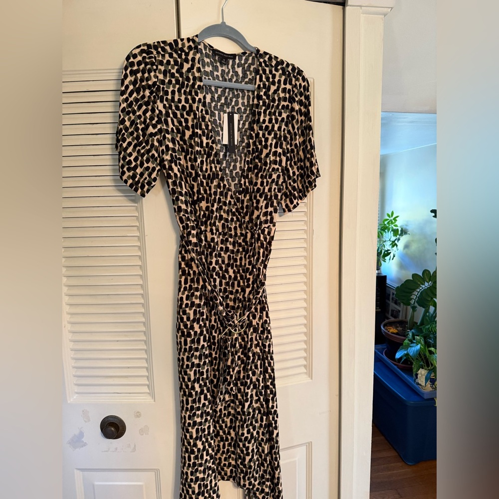 Banana wrap dress